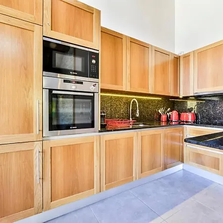 Lejlighed Grand Paradis C21 - Modern With Great Location *